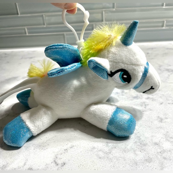 Phoebe & Her Unicorn Bundle 🦄 - Picture 5 of 5